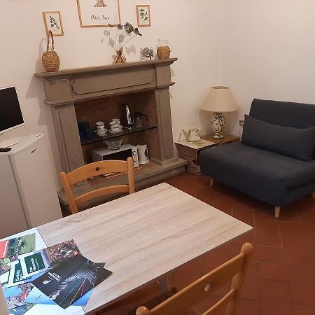 La Casina Della Volpe Apartment Prato  Ngoại thất bức ảnh